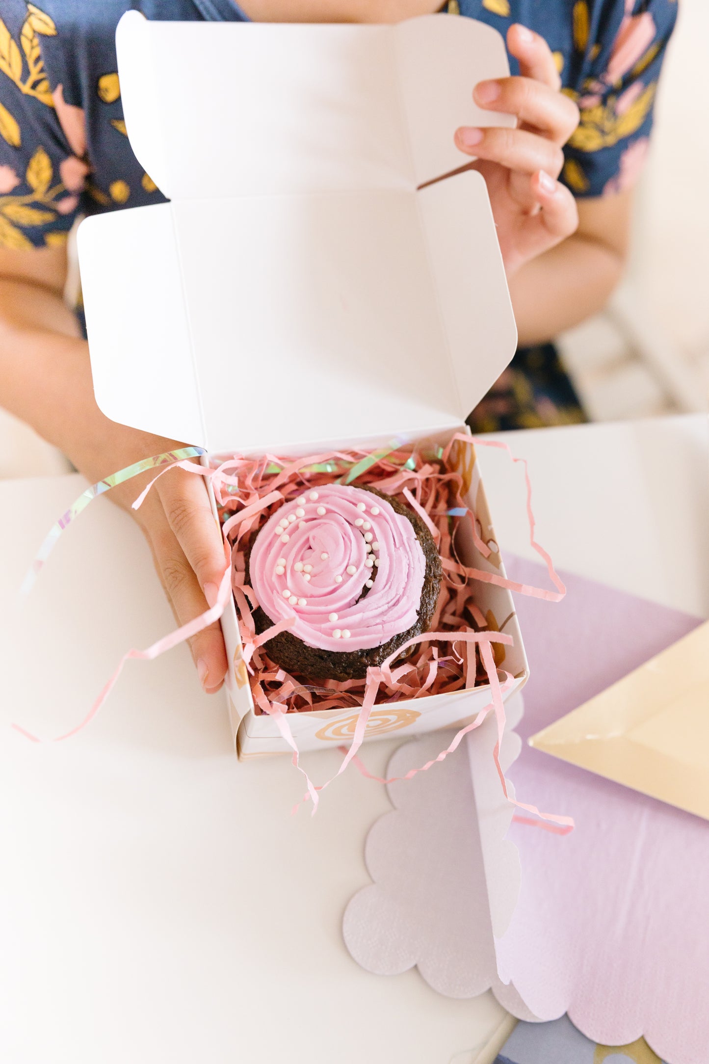 Set of 5 Small Treat / Party Favor Boxes - Metai Print