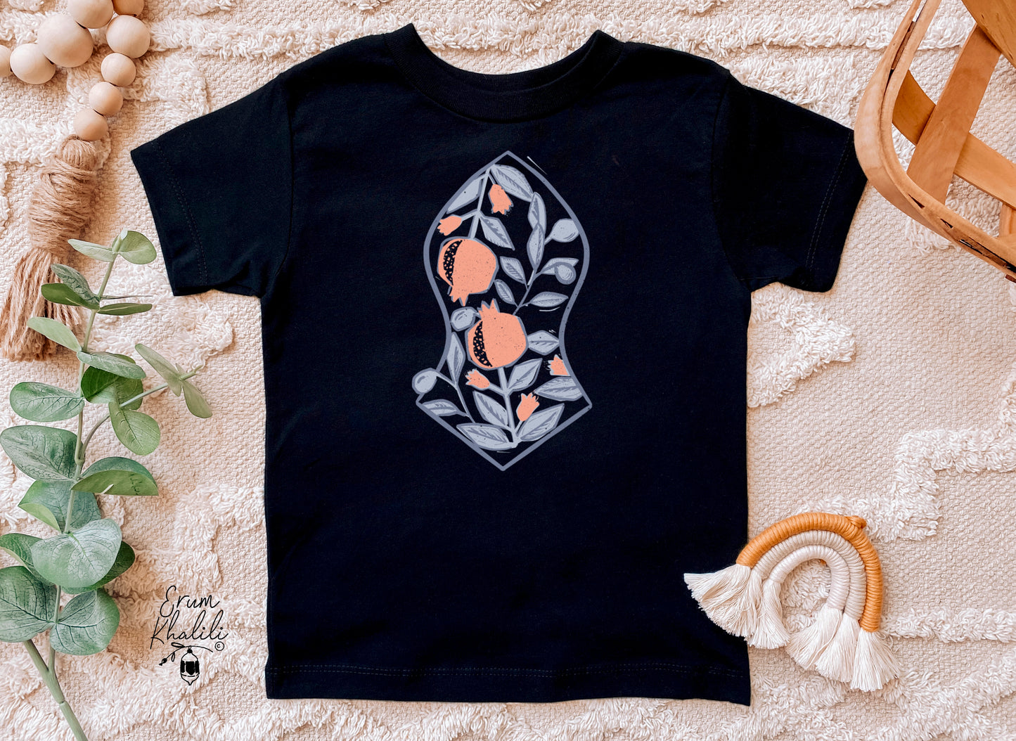 Pom and Olive Sandala - Youth Short Sleeve T-Shirt
