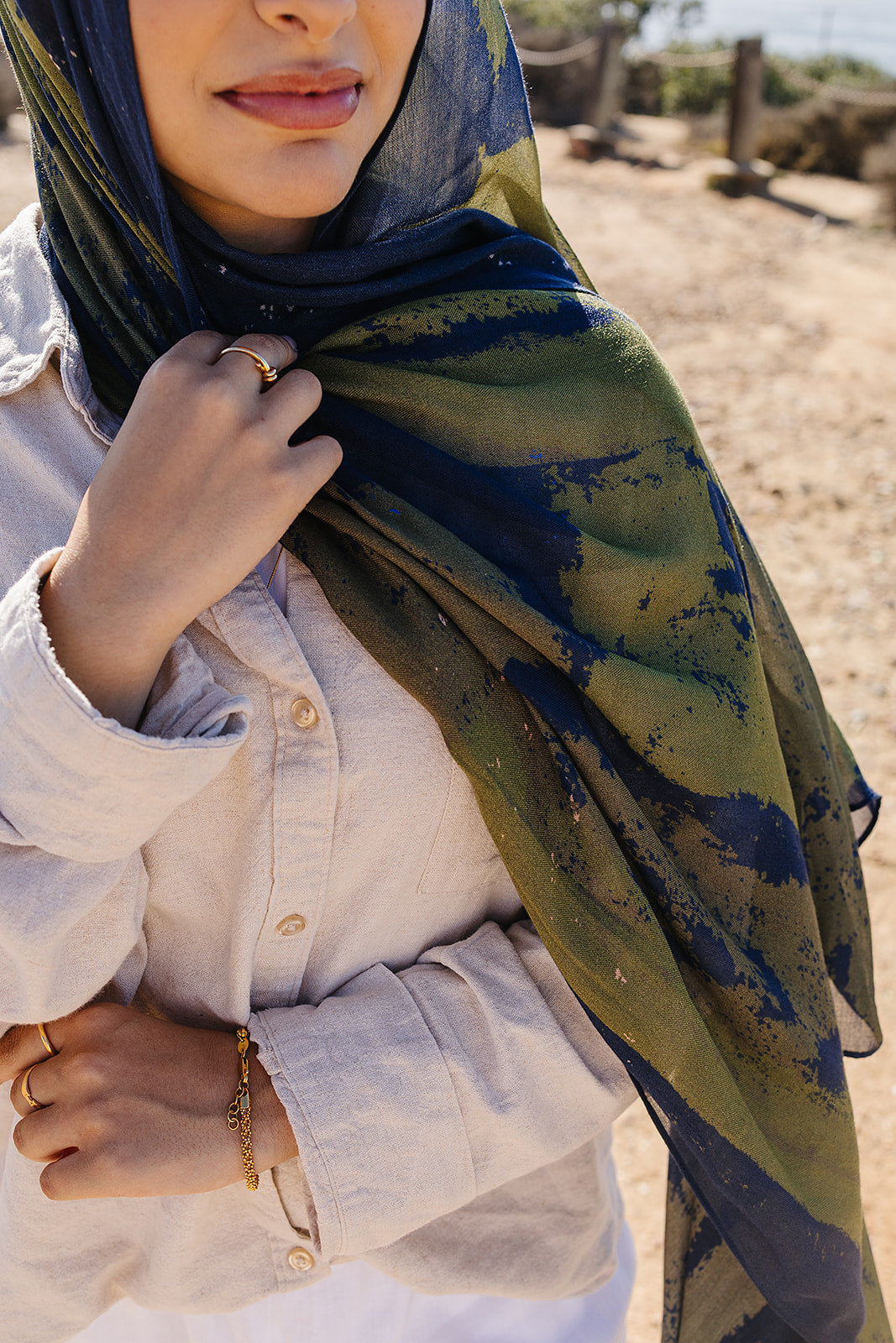 Bamboo Woven Printed Hijab - Midnight Meadow