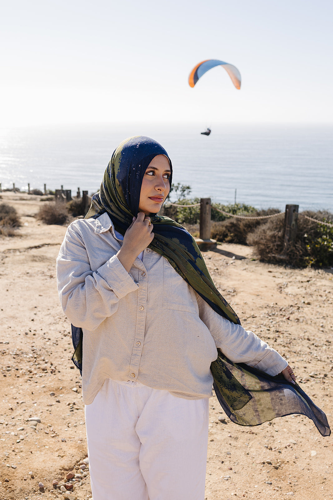 Bamboo Woven Printed Hijab - Midnight Meadow