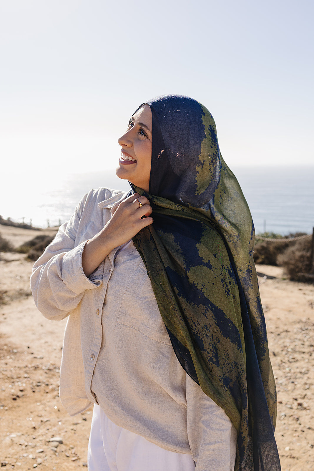 Bamboo Woven Printed Hijab - Midnight Meadow
