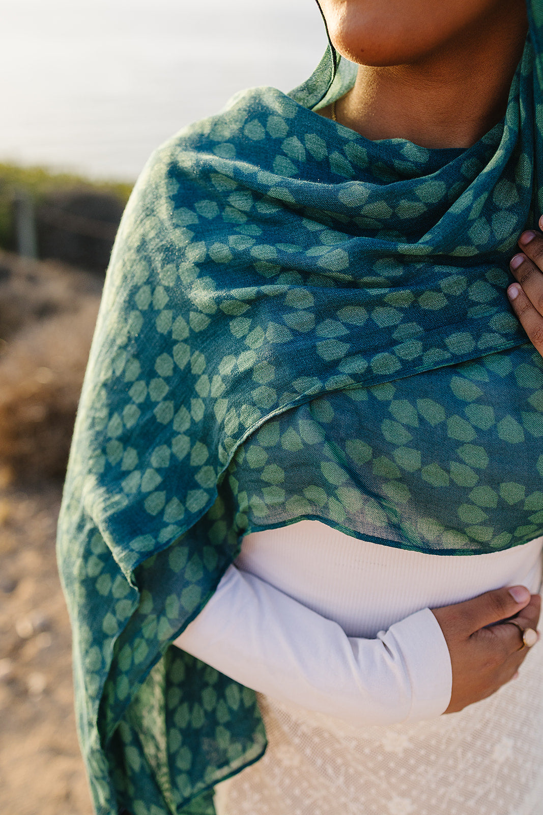 Bamboo Woven Printed Hijab - Alhambra Green