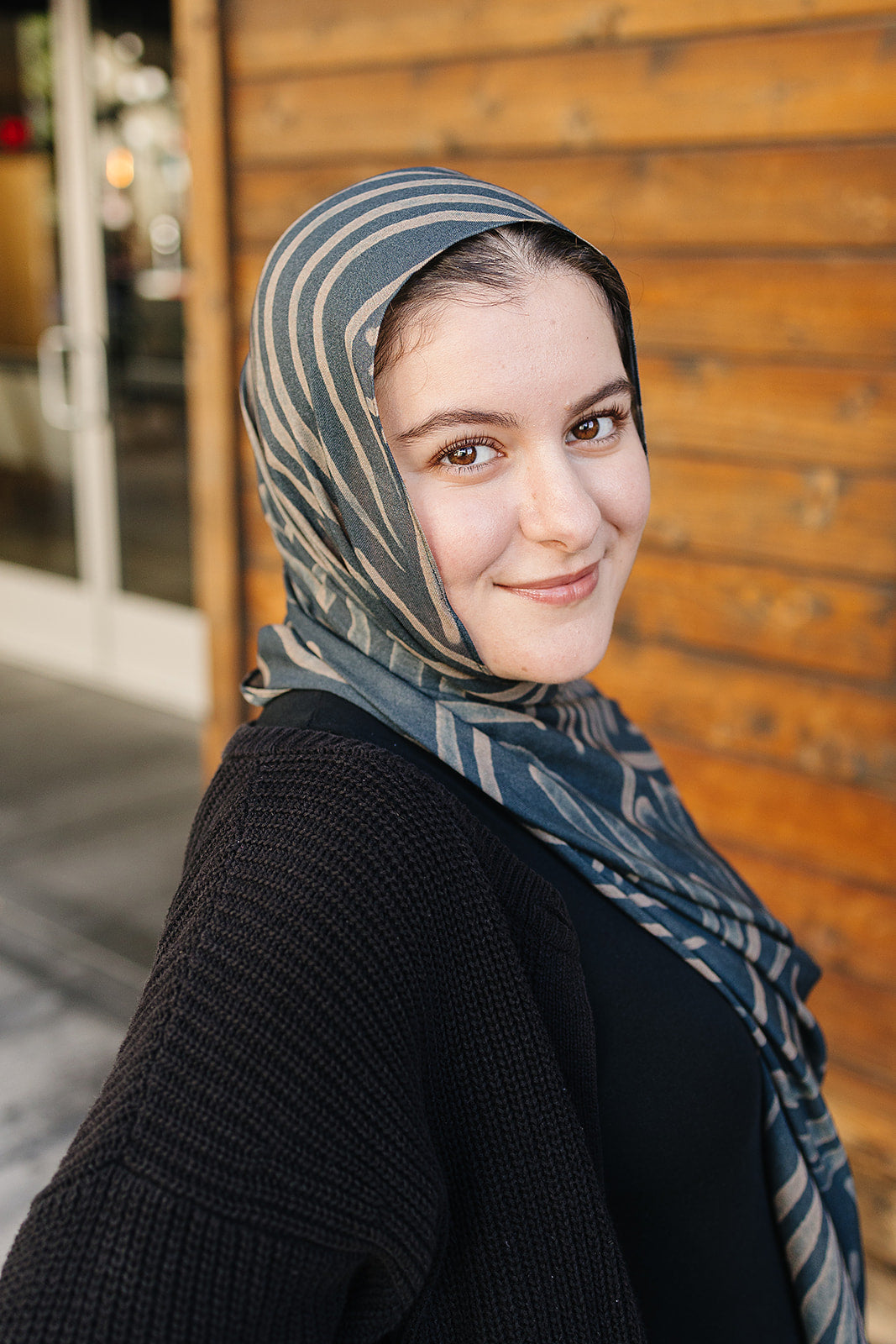Bamboo Woven Printed Hijab - Abstract Lines
