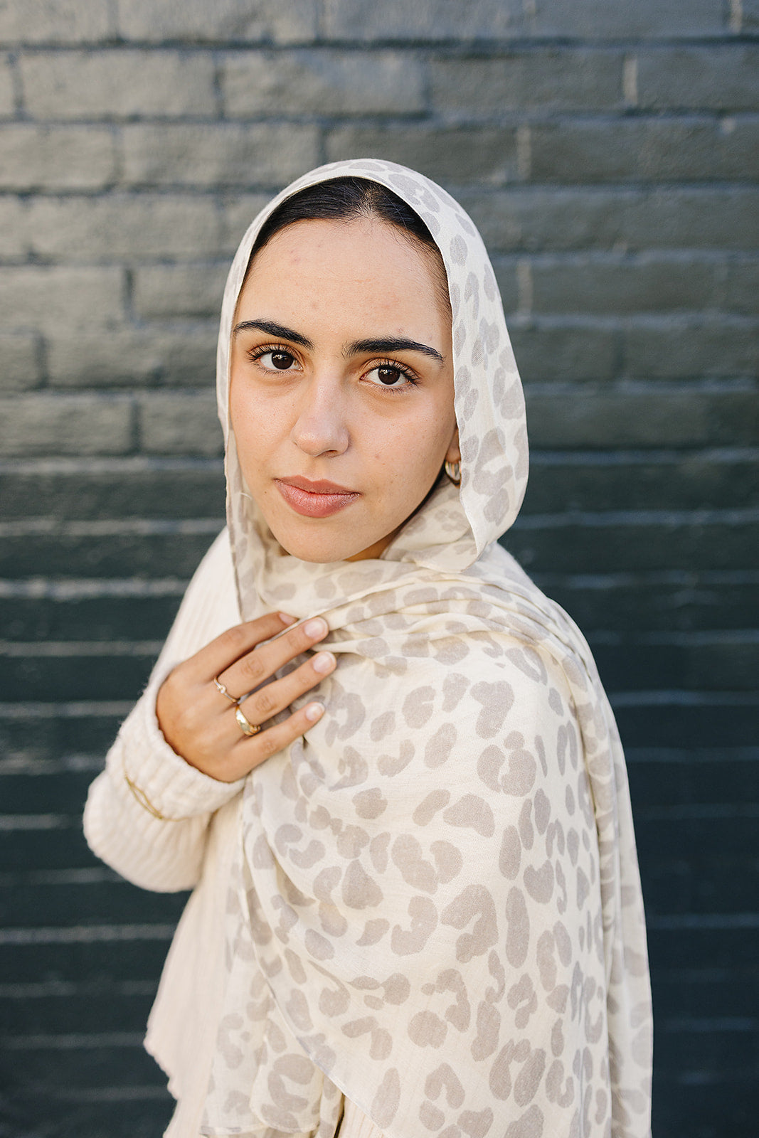 Bamboo Woven Printed Hijab - Leopard Cream