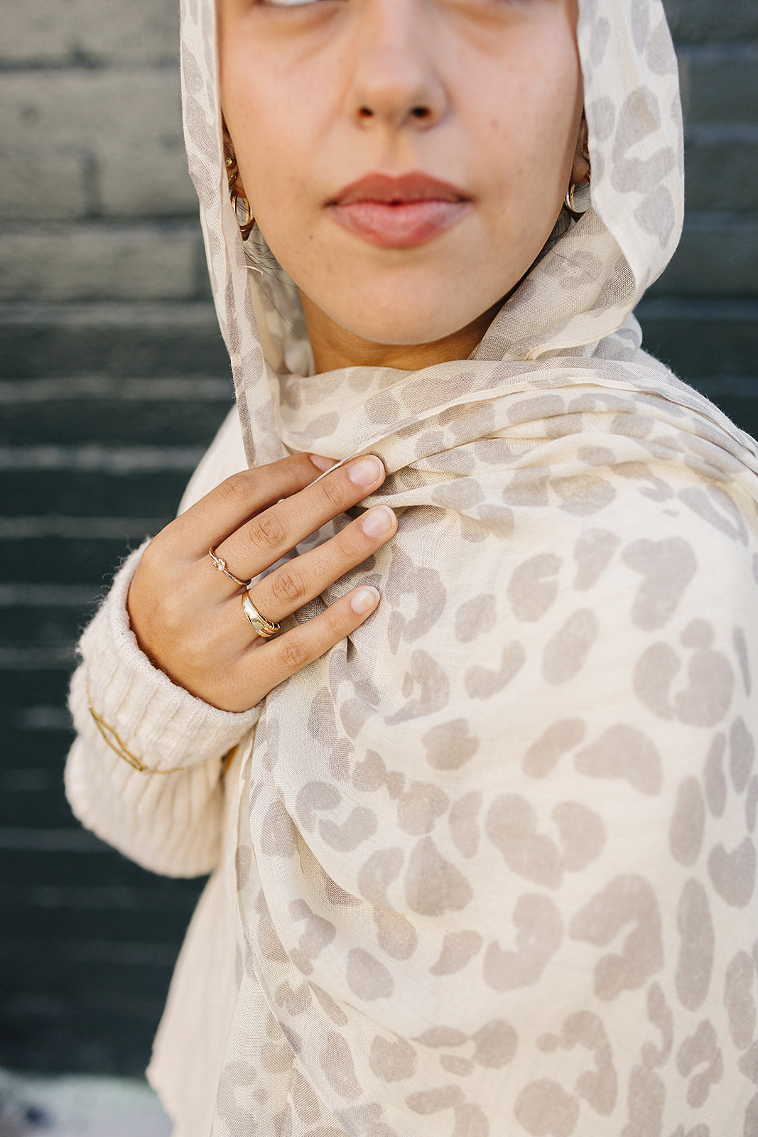Bamboo Woven Printed Hijab - Leopard Cream