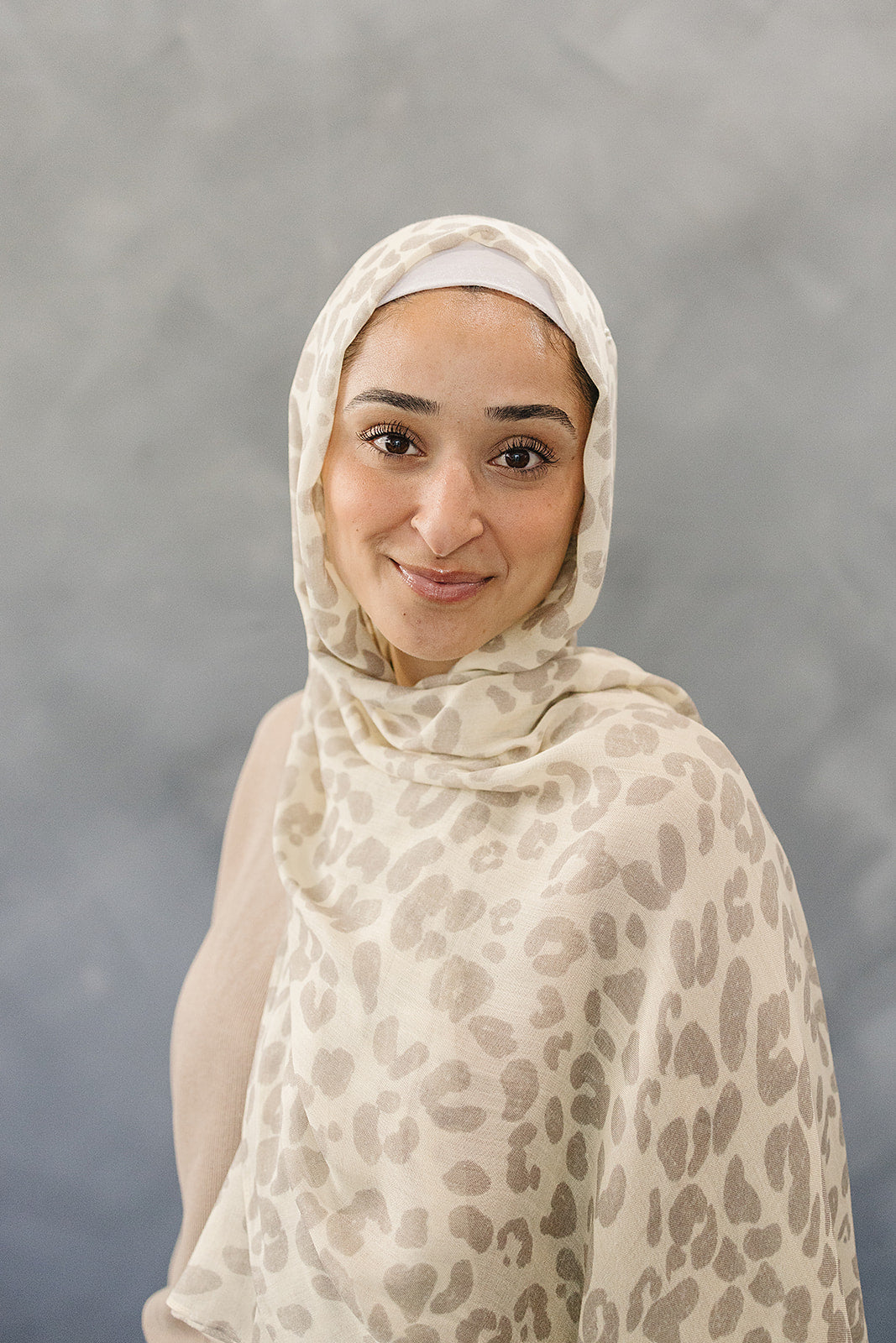 Bamboo Woven Printed Hijab - Leopard Cream