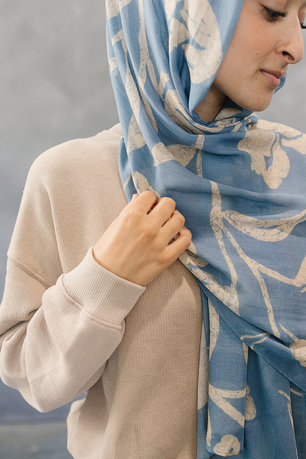Bamboo Woven Printed Hijab - Garden Florals Blue
