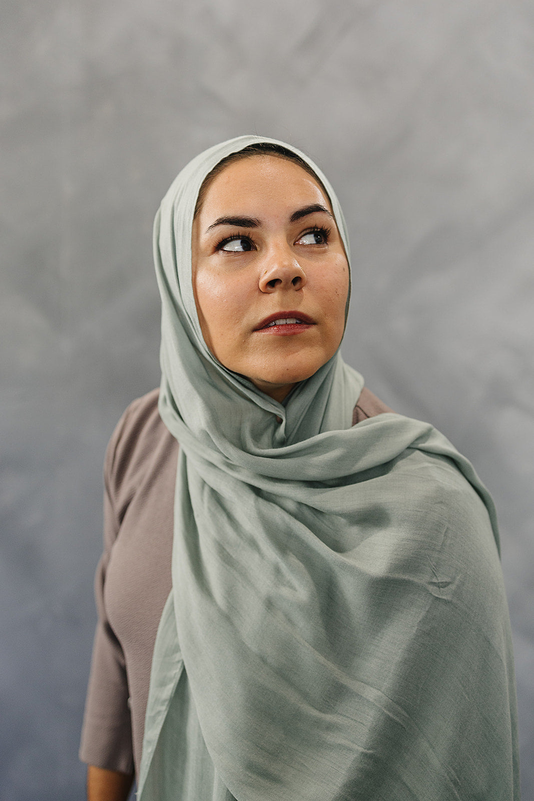 Bamboo Woven Solid Hijab - Sage Green