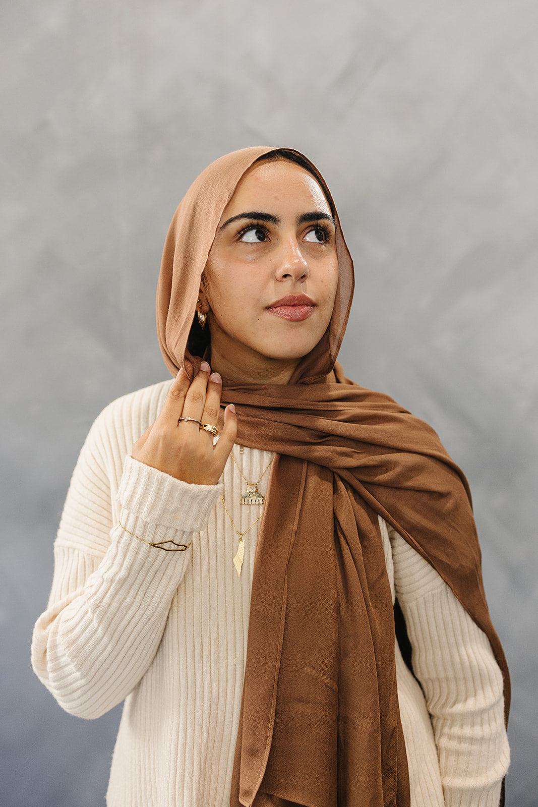 Bamboo Woven Solid Hijab - Dark Brown