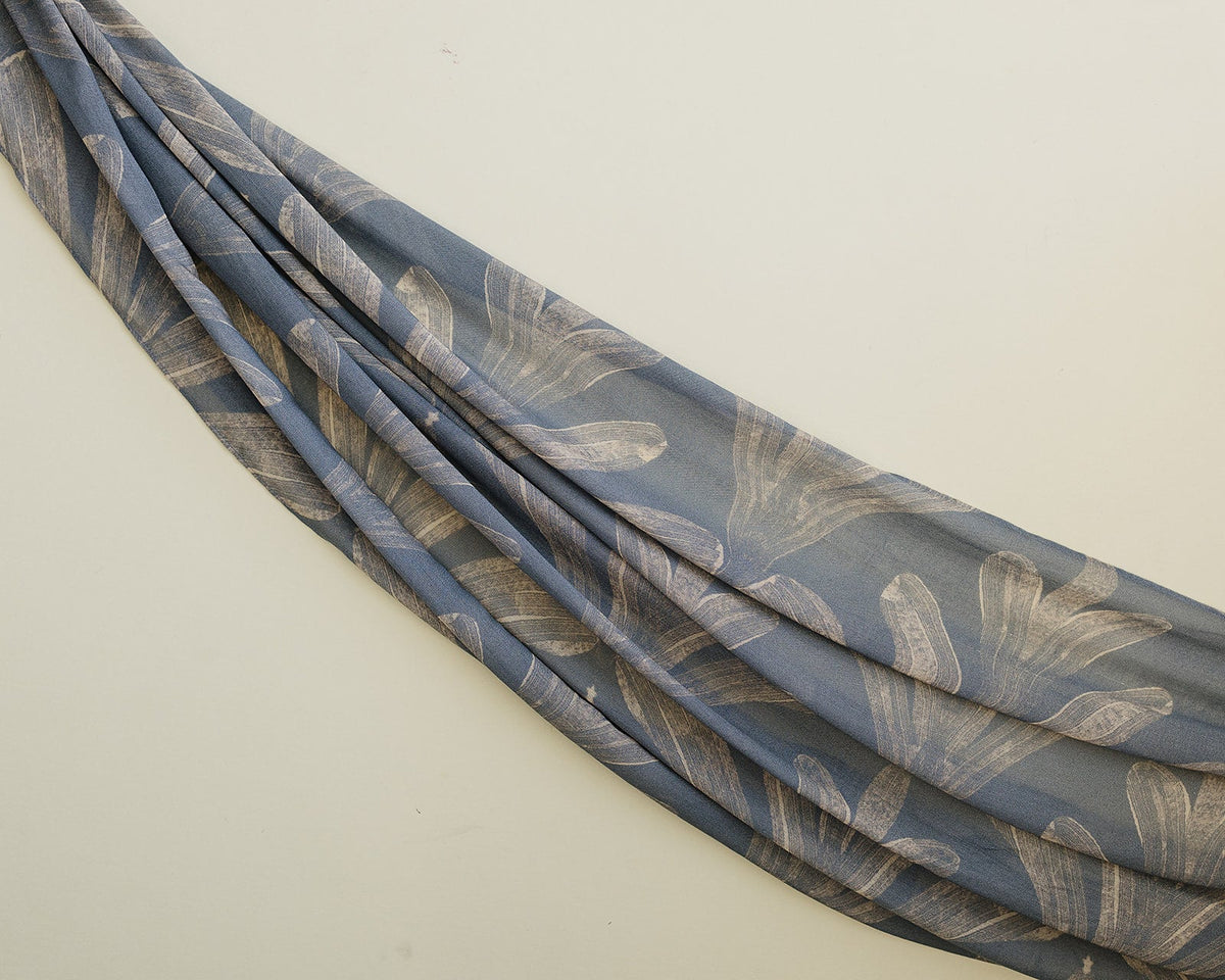 Bamboo Woven Printed Hijab - Pacific Palms Light Gray